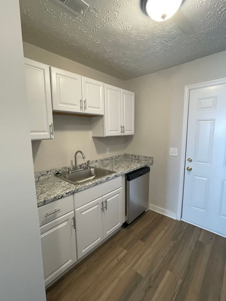 1251 1st Ave S - Photo 5 of 8