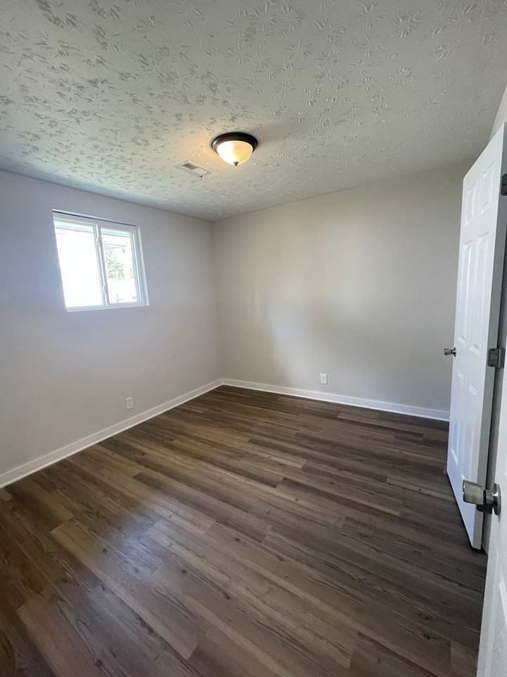 1251 1st Ave S - Photo 7 of 8