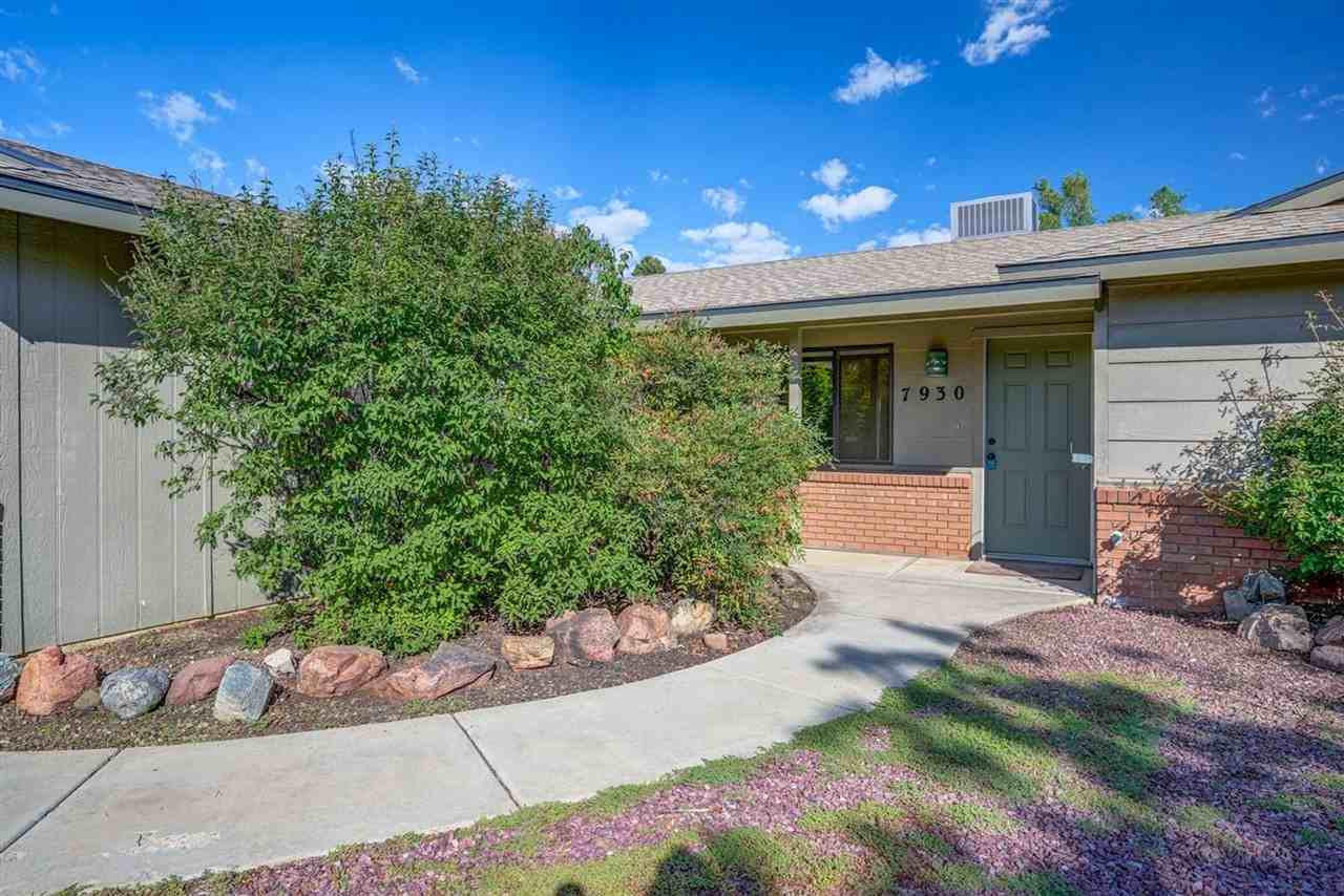 7930 E Larkspur Ln - Photo 4 of 45