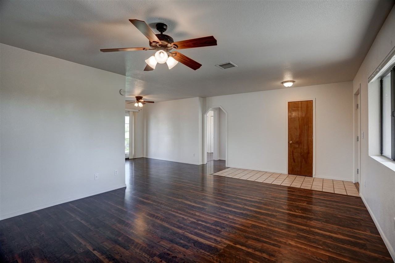 7930 E Larkspur Ln - Photo 7 of 45