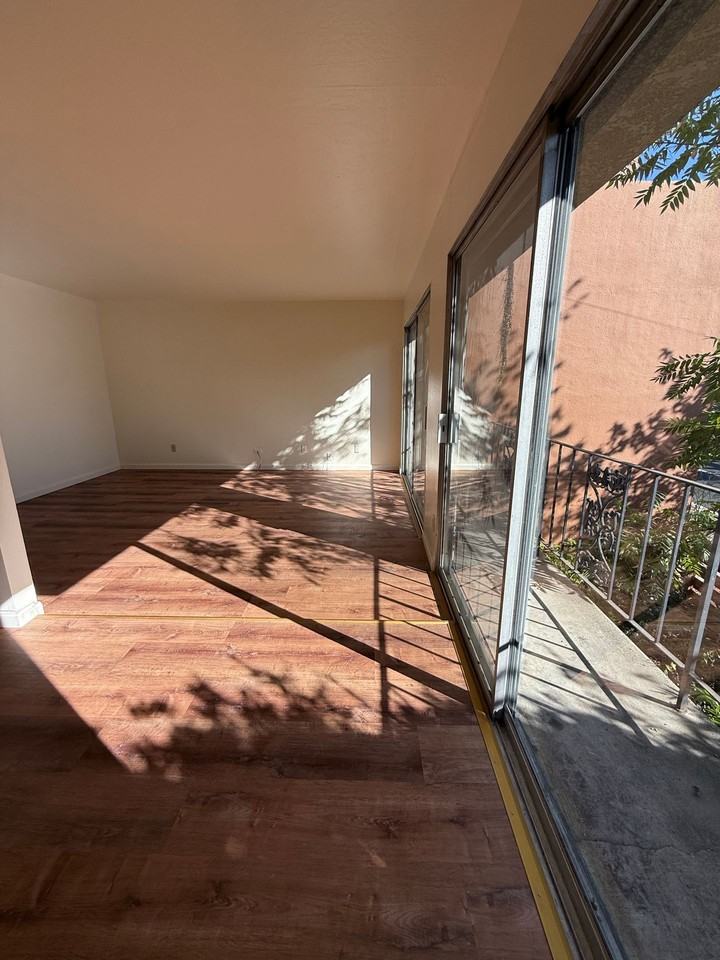 2732 MLK - Photo 2 of 27