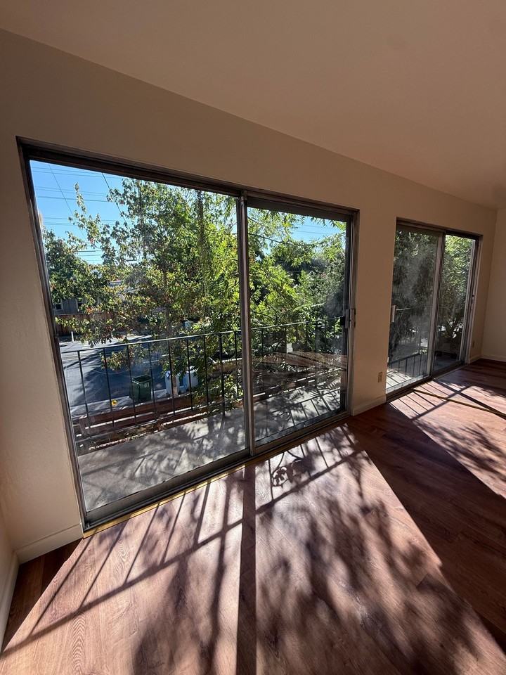 2732 MLK - Photo 3 of 27