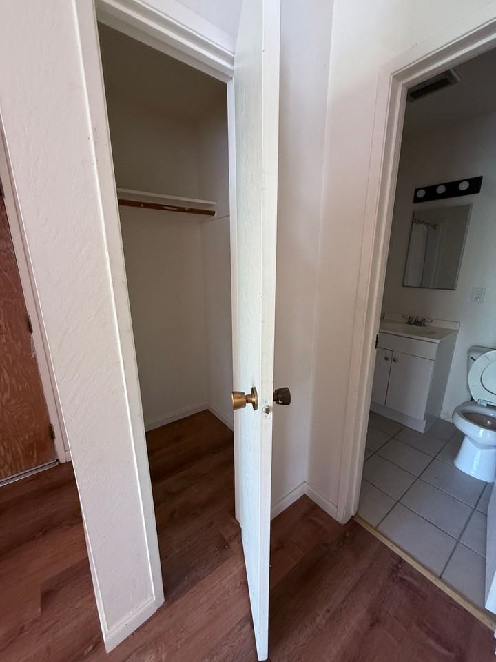 2732 MLK - Photo 7 of 27