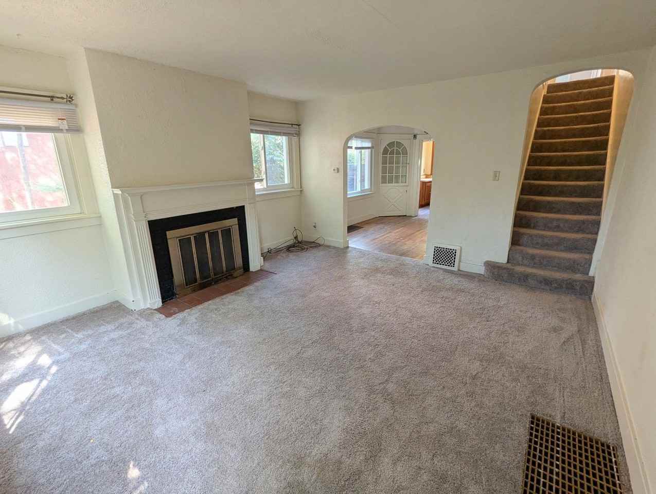 3006 Marshall Rd - Photo 6 of 19