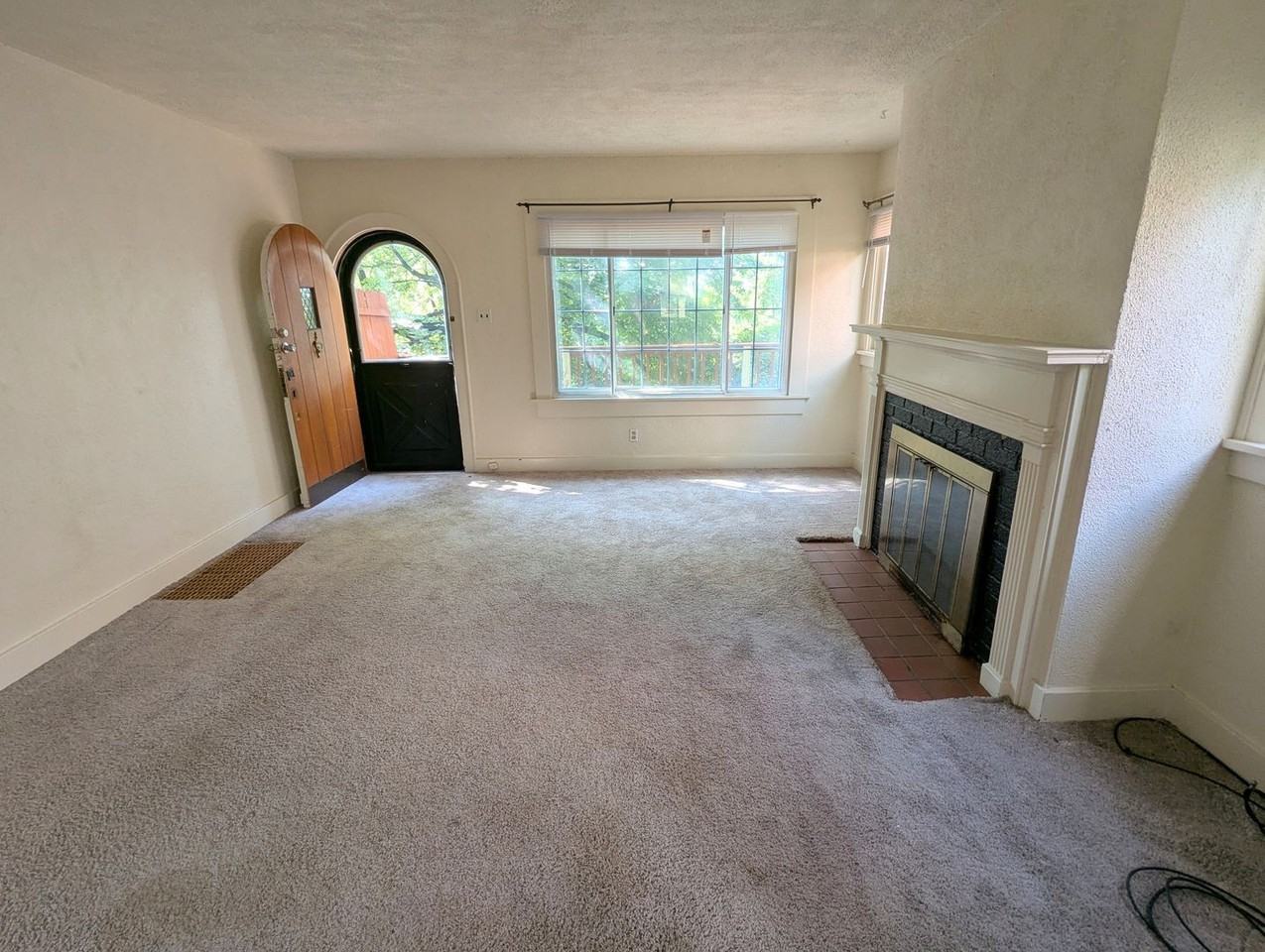 3006 Marshall Rd - Photo 7 of 19