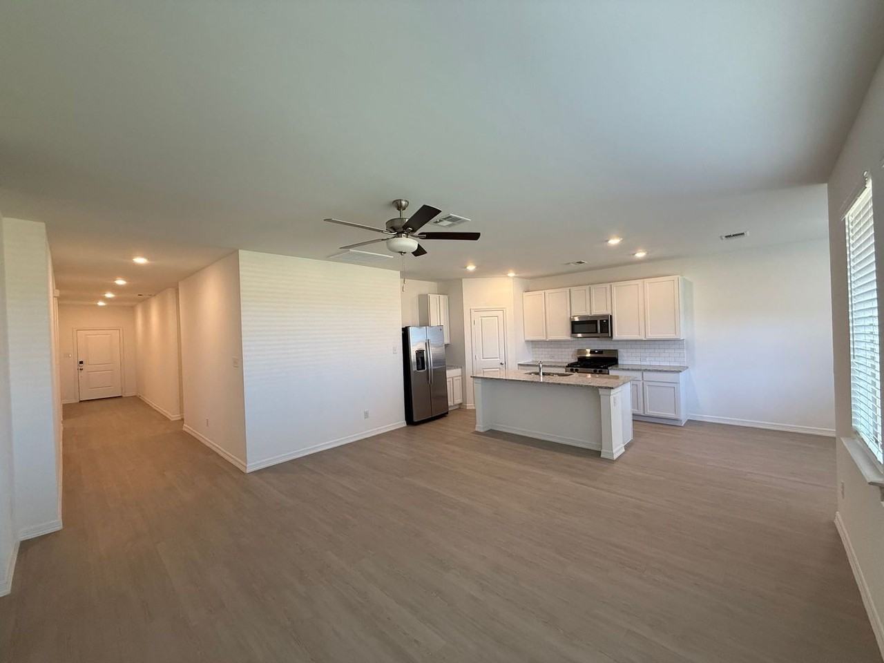 9241 Sw 18th St - Photo 4 of 20