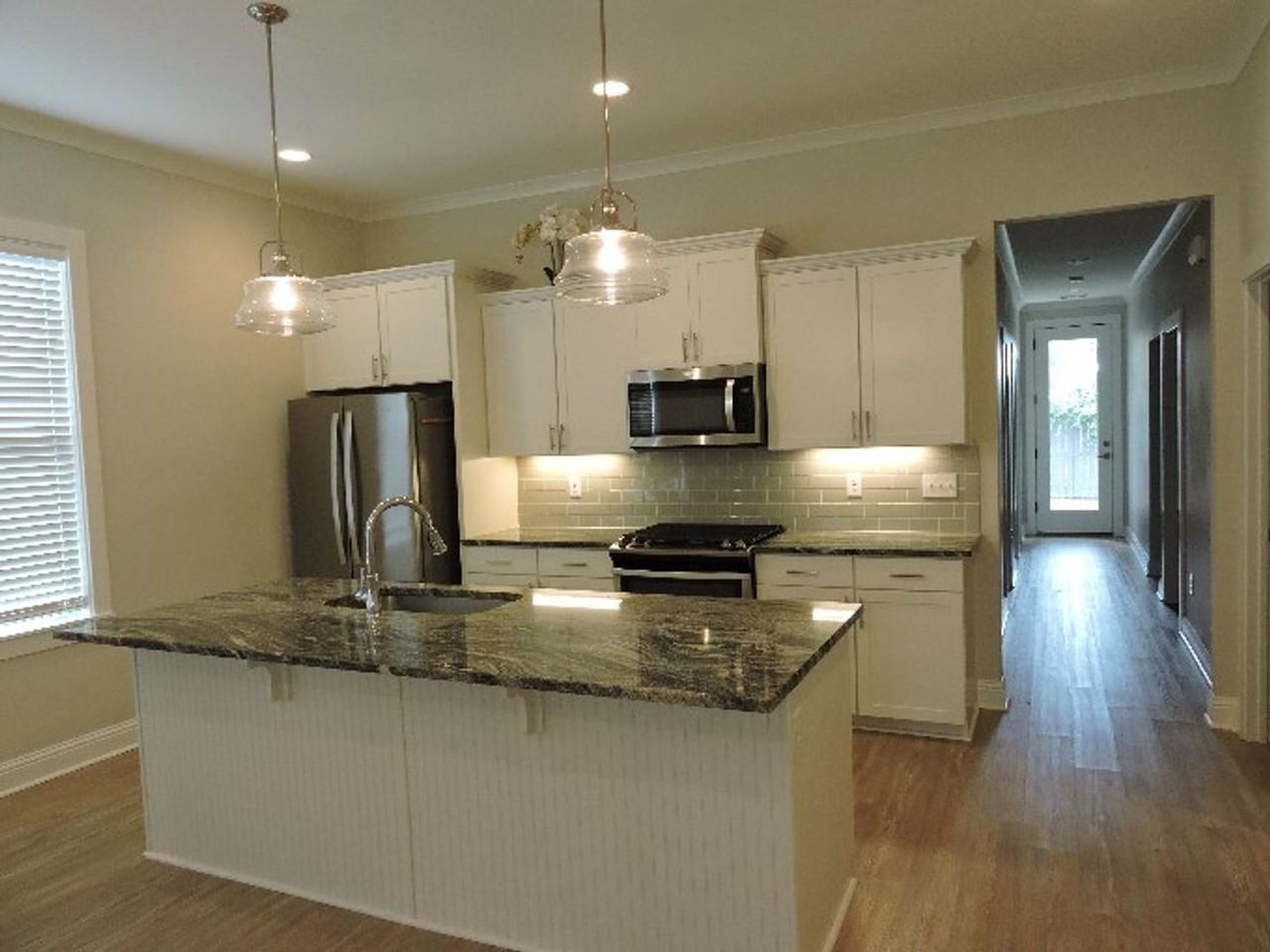 15042 Vintage Jade Ct - Photo 4 of 21