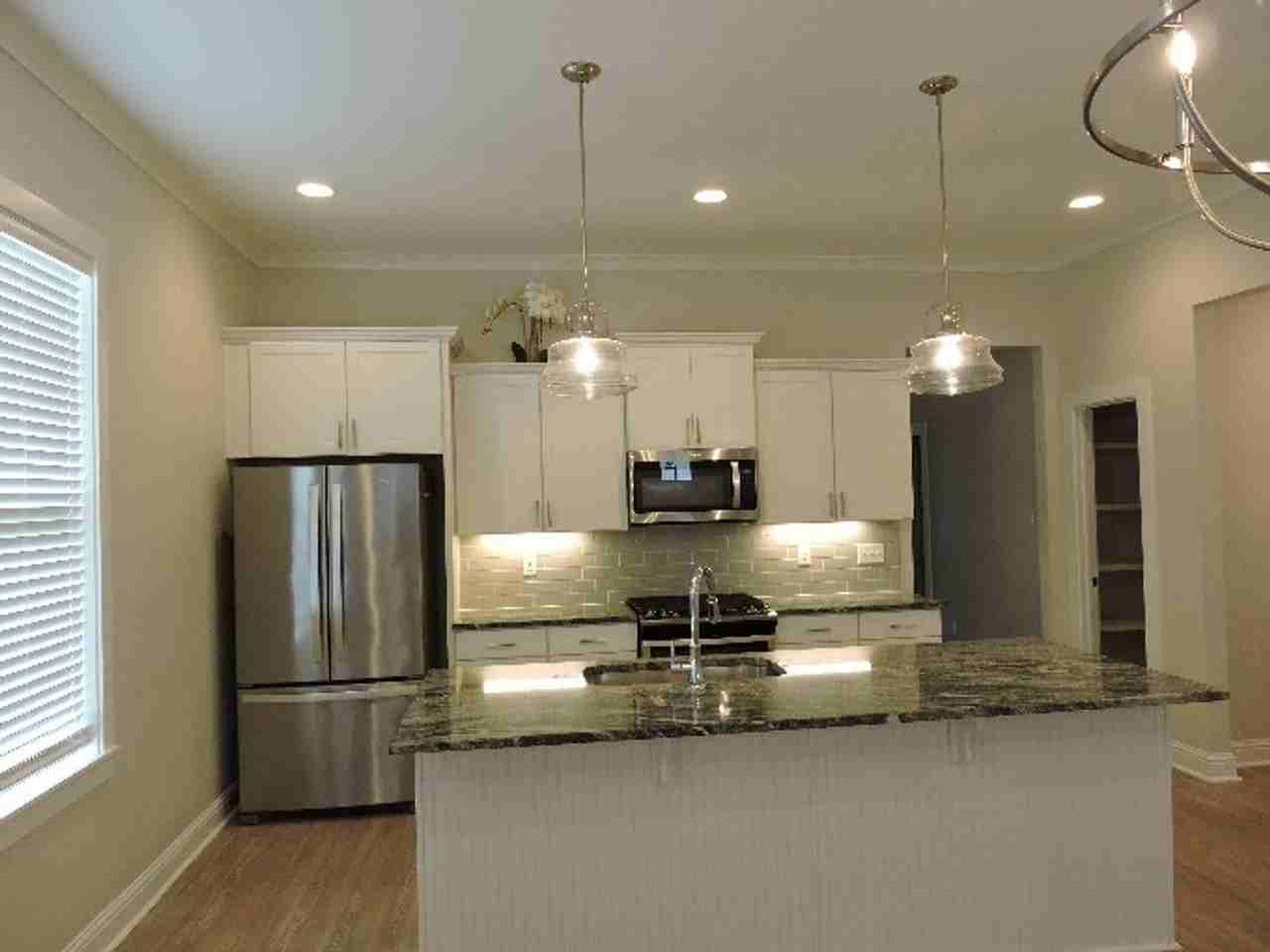 15042 Vintage Jade Ct - Photo 5 of 21