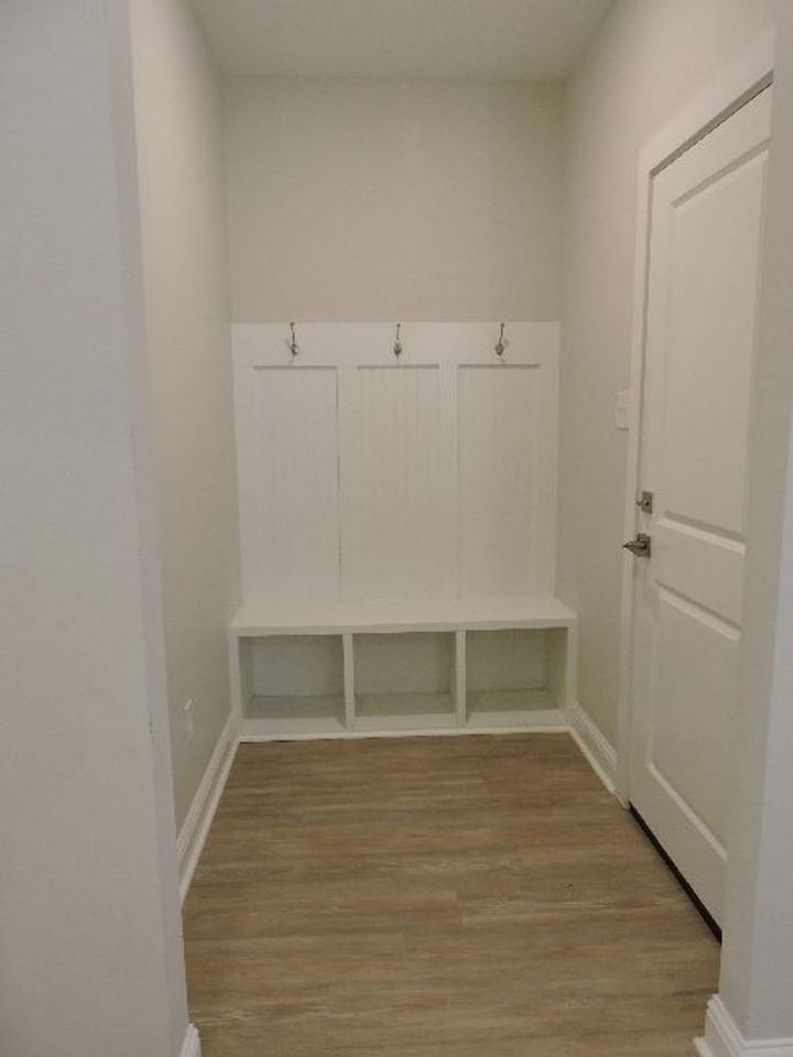 15042 Vintage Jade Ct - Photo 7 of 21