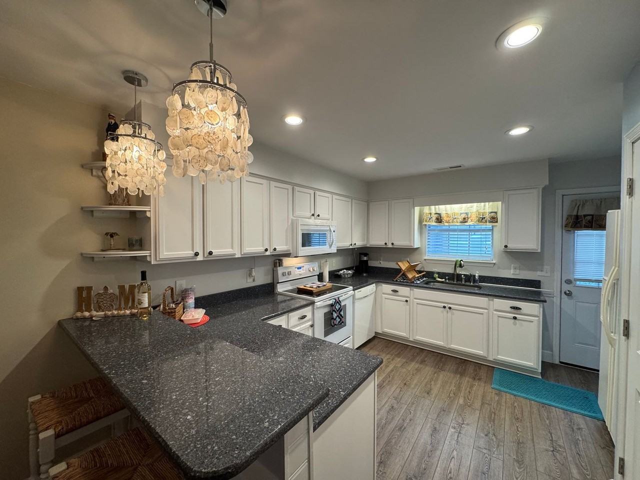 4269 Park Way Ln - Photo 5 of 16