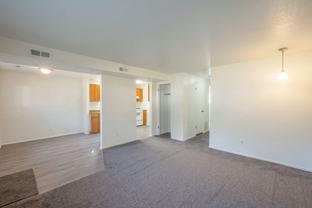 ReddB 801 - Photo 1 of 1