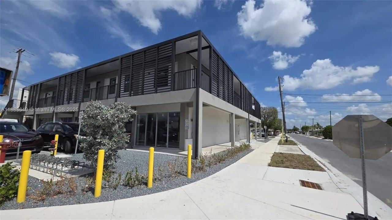 4124 East 8th Court - Photo 2 of 13