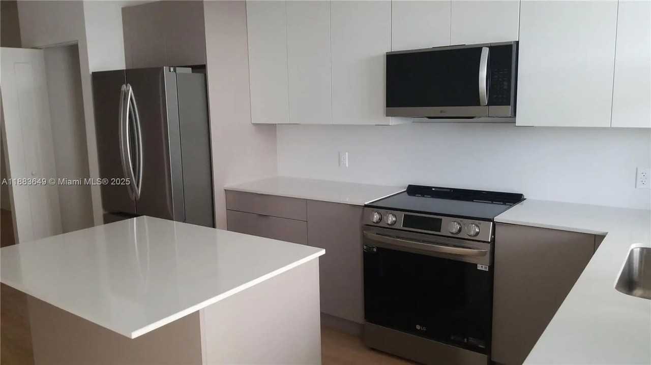 4124 East 8th Court - Photo 6 of 13