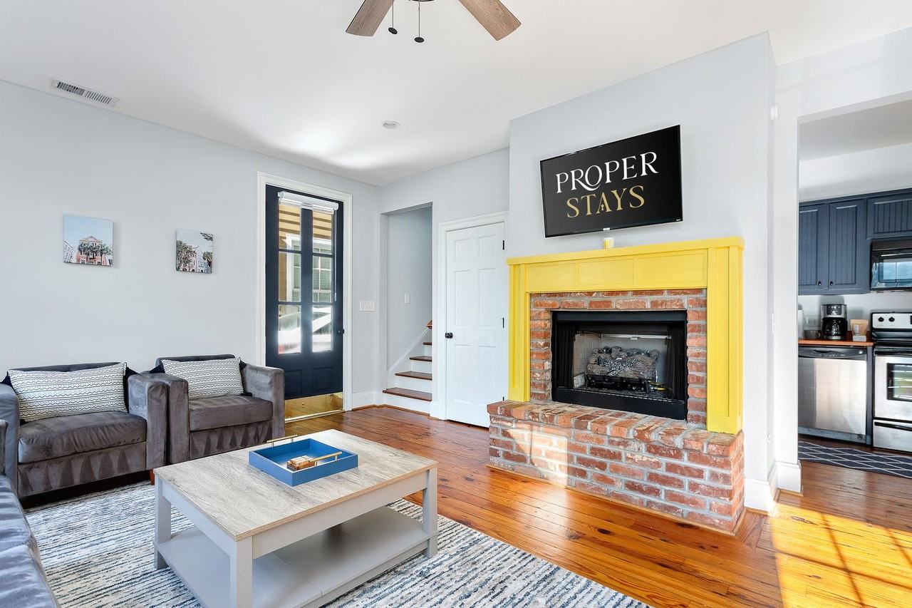 9 Bogard St - Photo 2 of 36