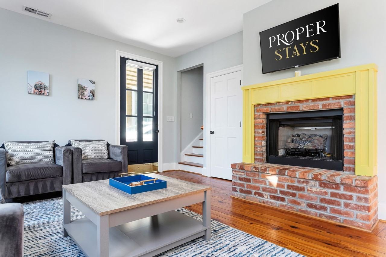 9 Bogard St - Photo 3 of 36