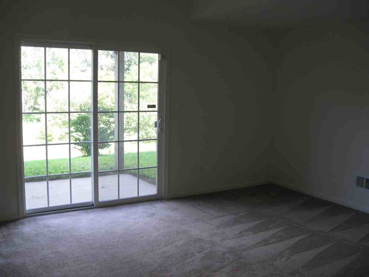 125 Pumpkin Patch Lane - Photo 3 of 17