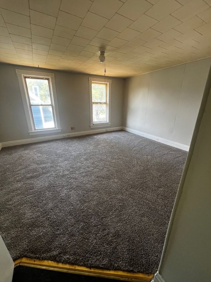 1420 West 37th Avenue - Photo 4 of 5