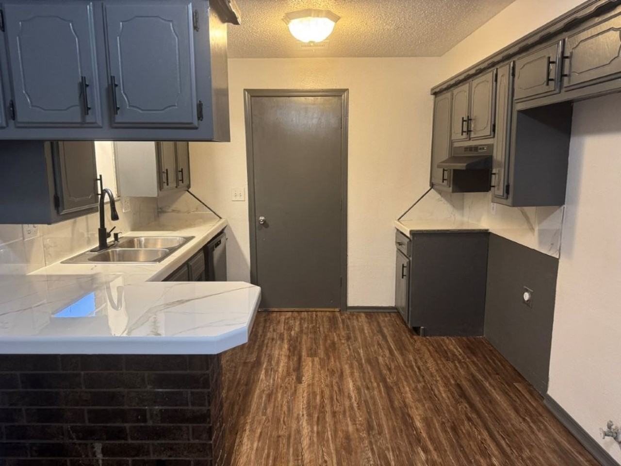 1056 Hargis Ln - Photo 2 of 15