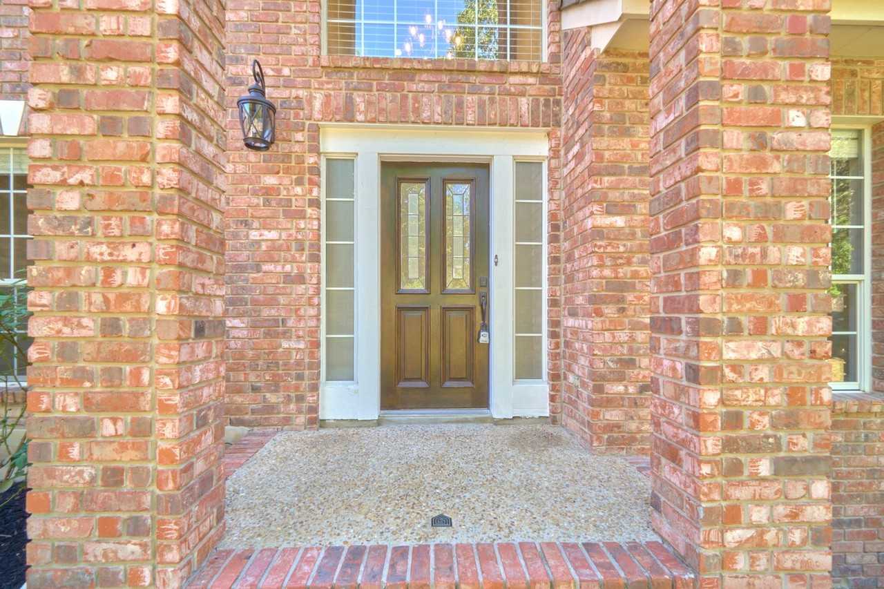 15808 Mission Rdg - Photo 2 of 50