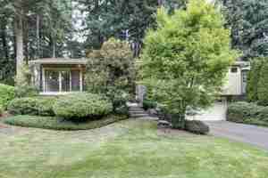 featured image of 11004 Se 26th St