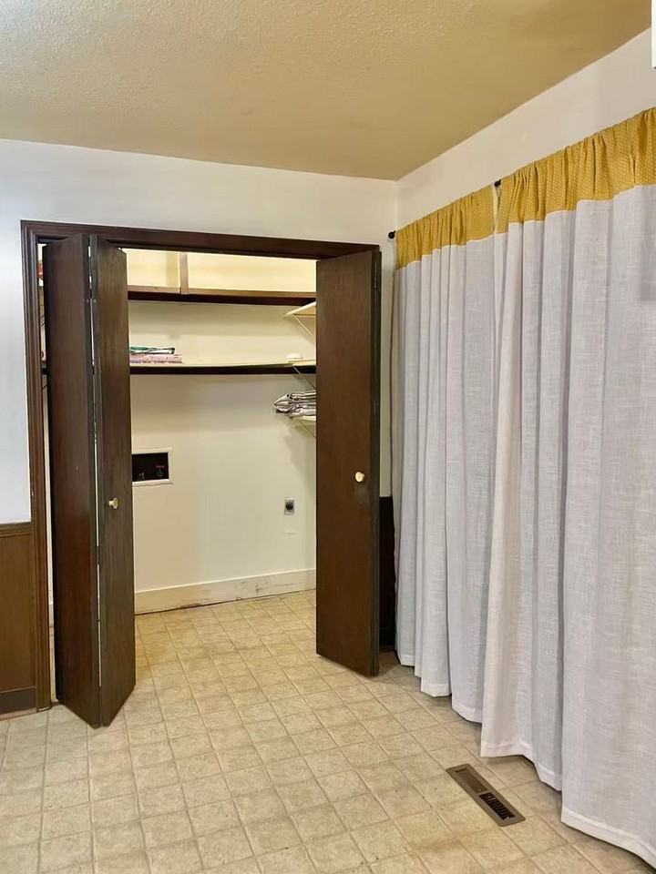 2456 N Prospect Ave - Photo 4 of 21