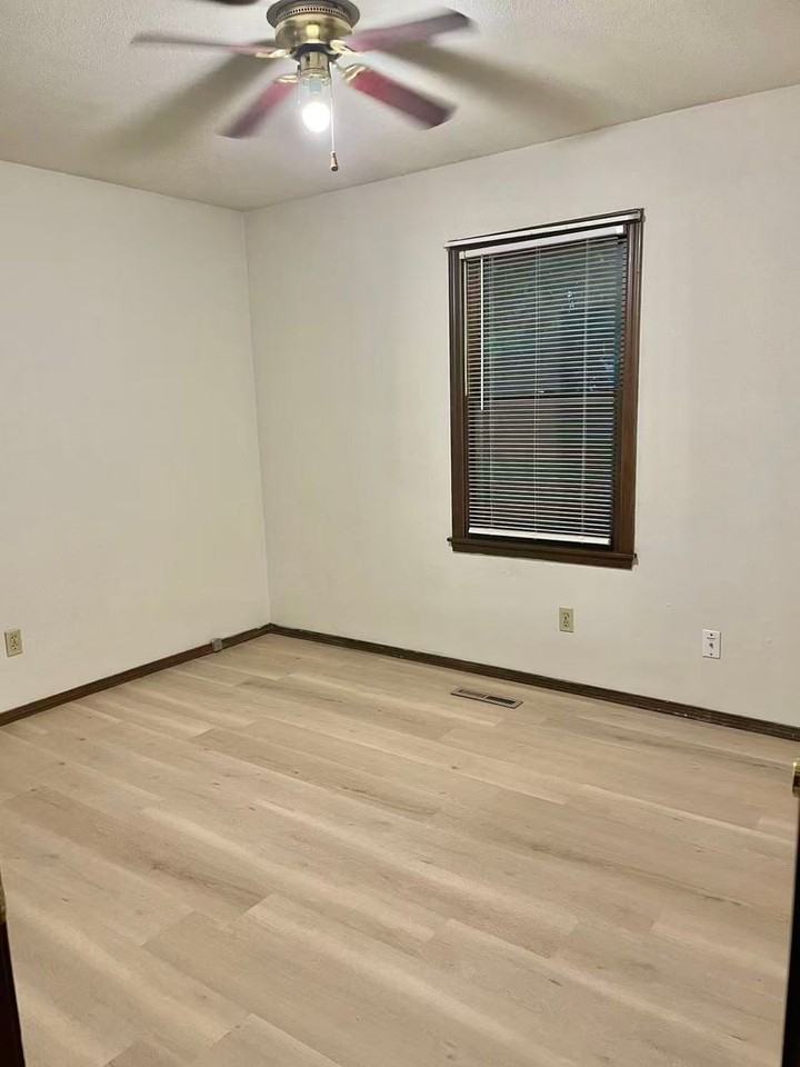 2456 N Prospect Ave - Photo 7 of 21