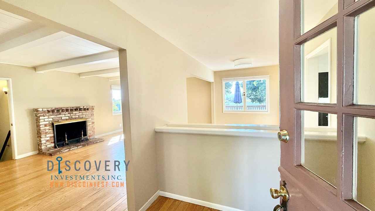 605 Colusa Ave - Photo 2 of 34