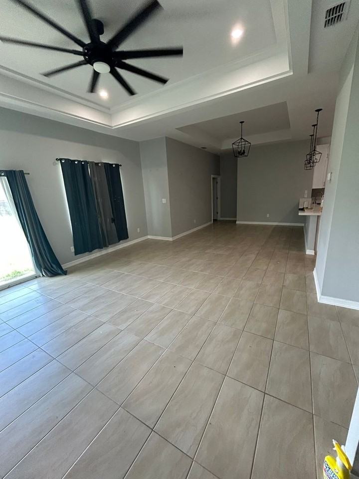 184 Center St - Photo 3 of 24