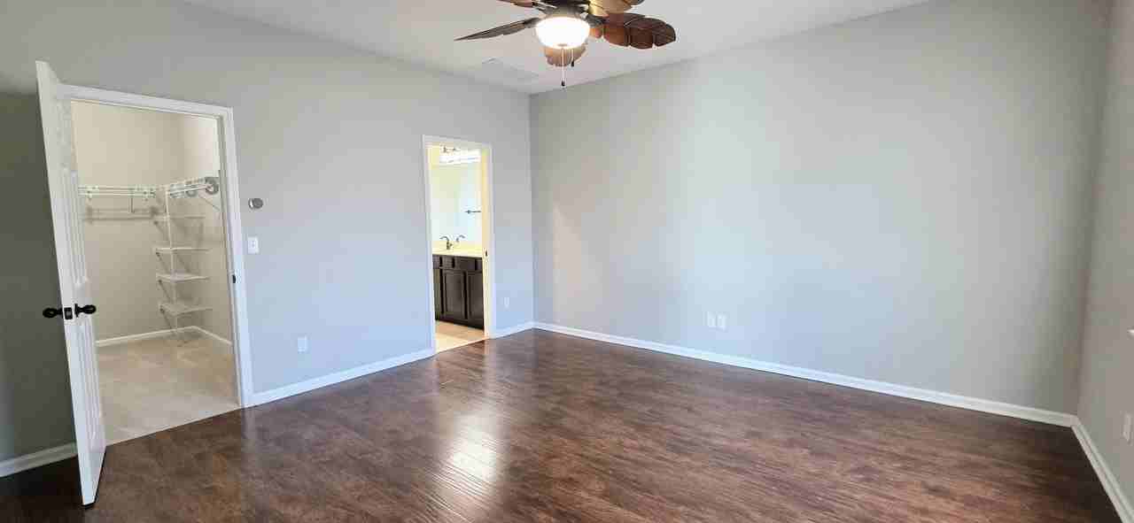 242 Taylor Ridge Ave - Photo 5 of 35