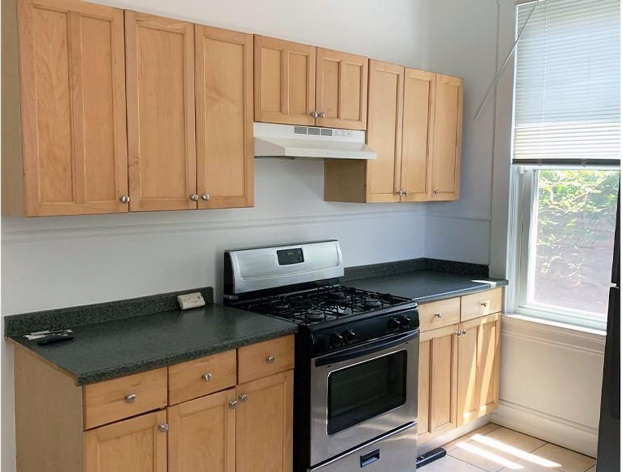 4125 Apple St - Photo 5 of 14