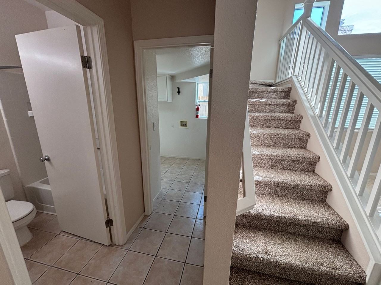 9146 West Laguna Way - Photo 6 of 28