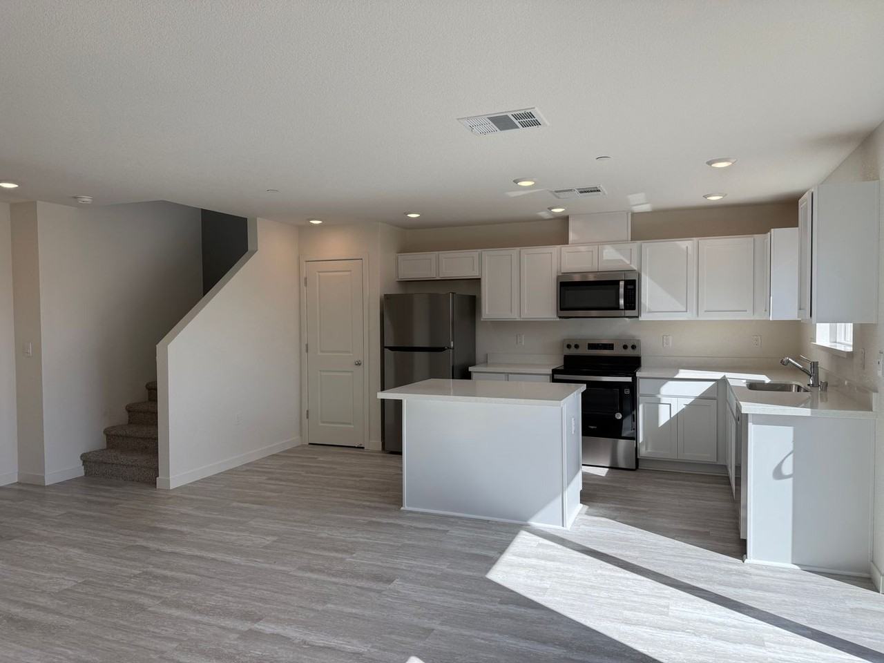 8161 Whippersnapper Way - Photo 3 of 17