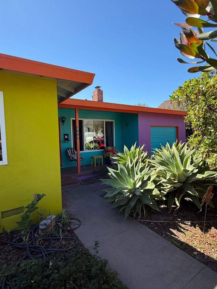 127 Baldwin St - Photo 2 of 11