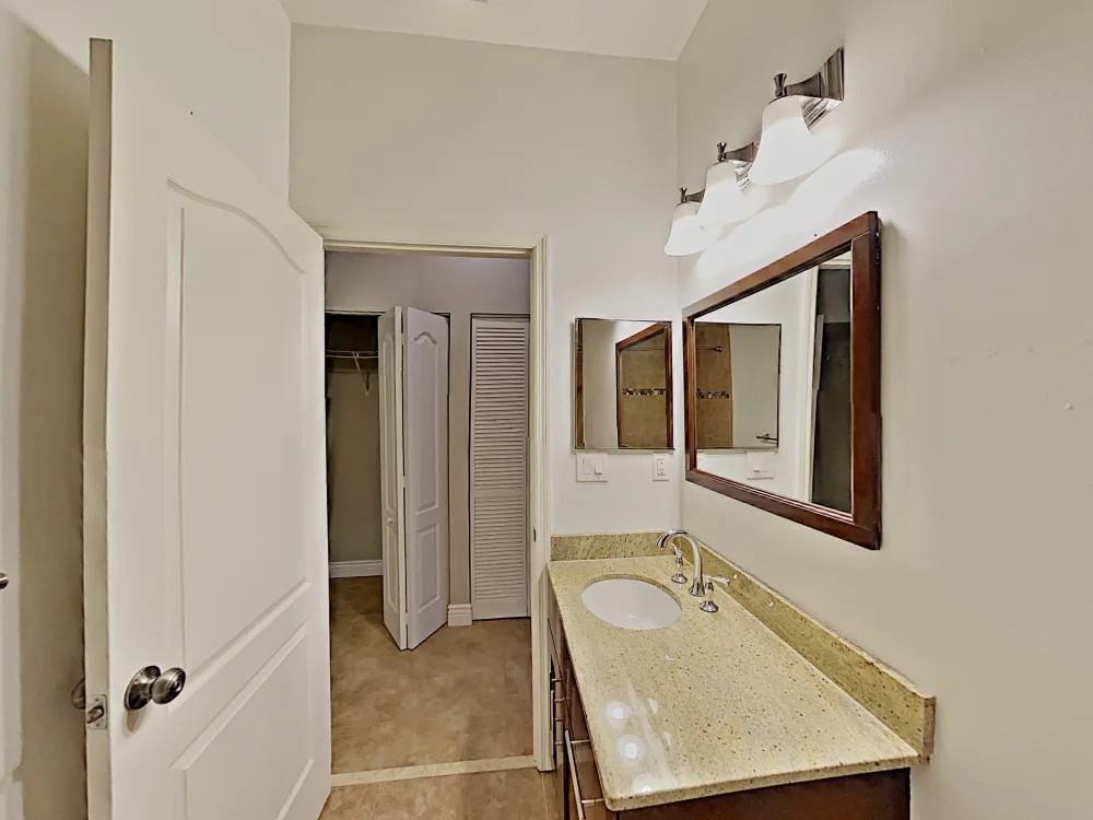 2230 Ne 15th Ct #NA - Photo 2 of 9