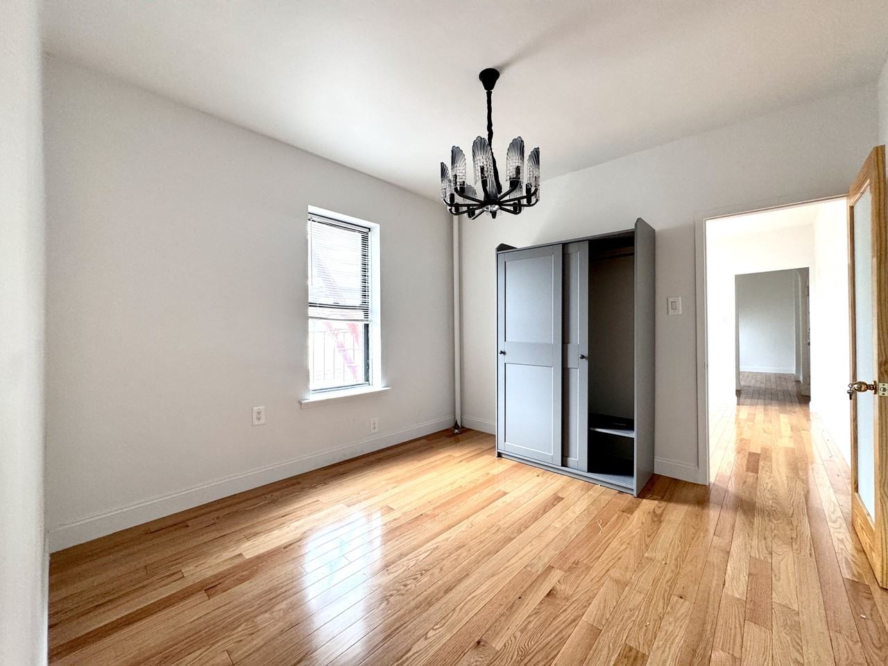 4012 73rd St #3B - Photo 3 of 8