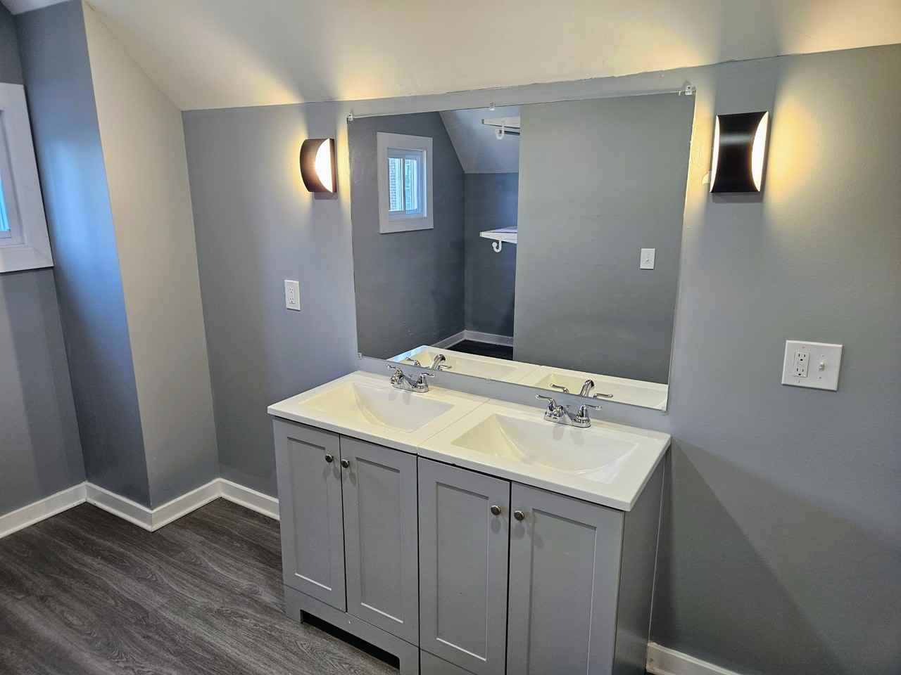 1302 West 116th Street #2 - Photo 5 of 21