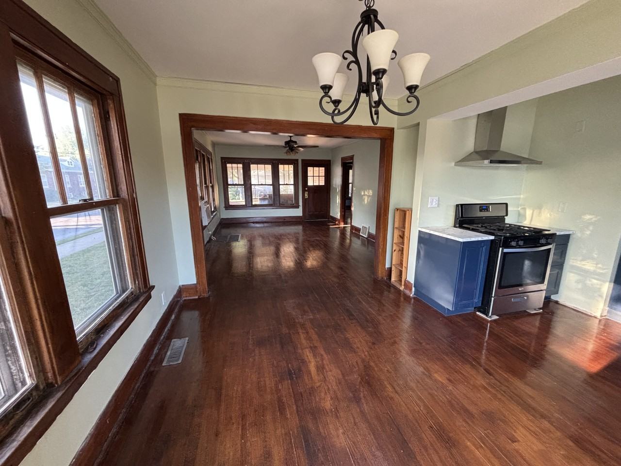 222 W Blair St #NA - Photo 2 of 15