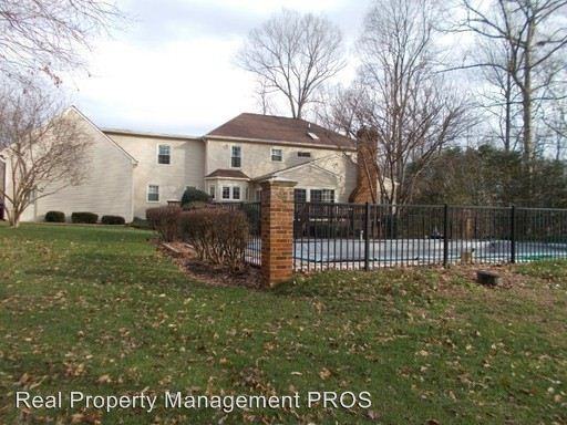 11446 Huntsman Dr - Photo 2 of 15