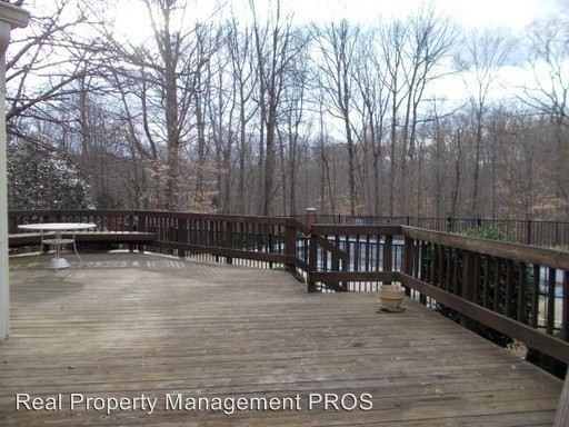 11446 Huntsman Dr - Photo 3 of 15