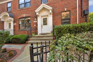 1301 Adams St Ne #C - Photo 1 of 1