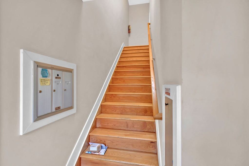 1301 Adams St Ne #C - Photo 2 of 19