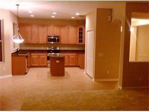 30639 Totteridge Pl - Photo 2 of 9