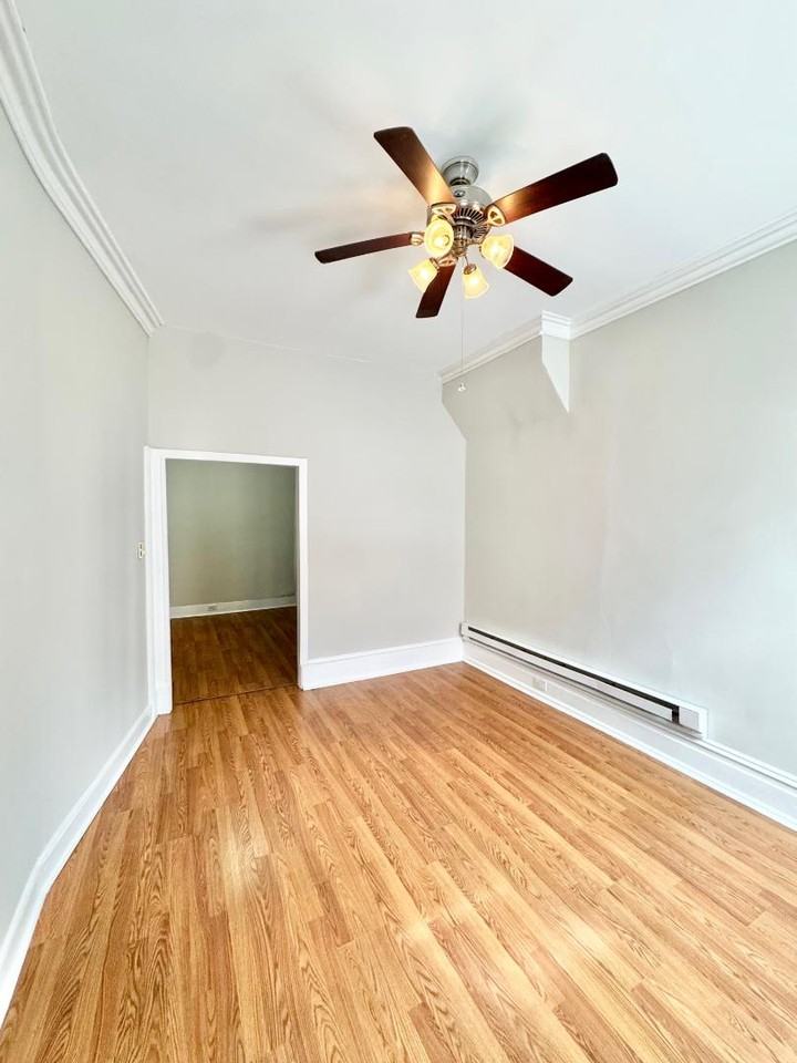 1813 W Thompson St - Photo 2 of 10