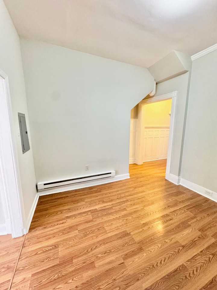 1813 W Thompson St - Photo 6 of 10