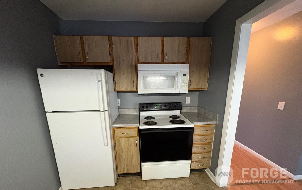 102 Calhoun St - Photo 7 of 10