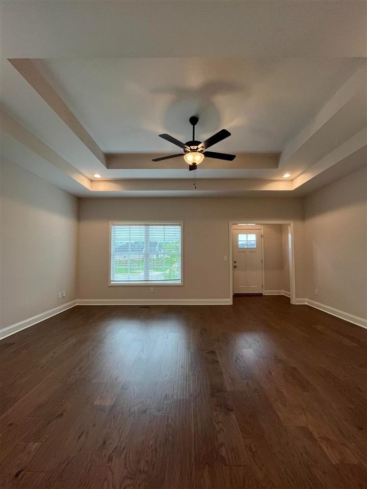 1065 County House Ln - Photo 2 of 18