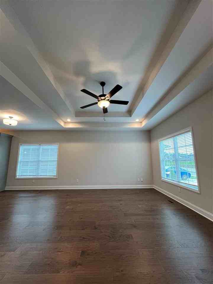 1065 County House Ln - Photo 6 of 18