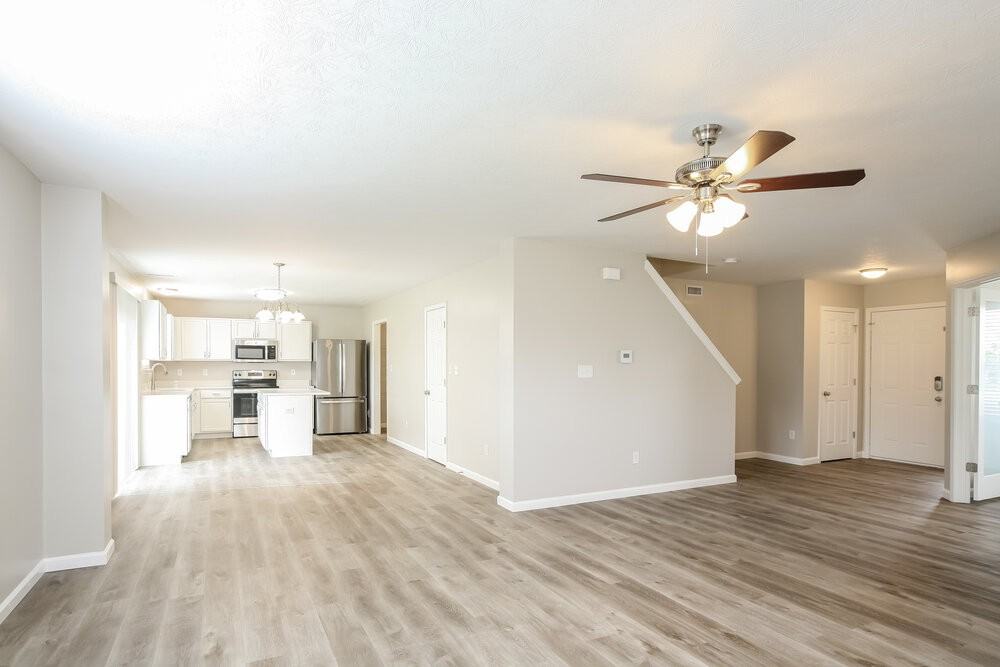 3315 Grove Berry Ln - Photo 6 of 17