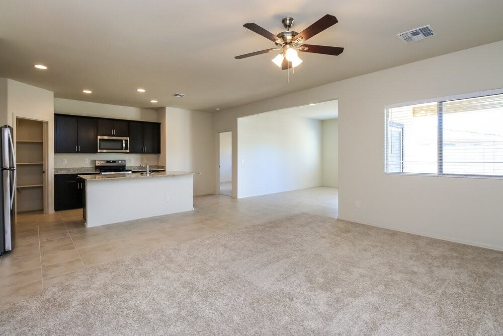 18374 N Acacia Ave - Photo 4 of 16