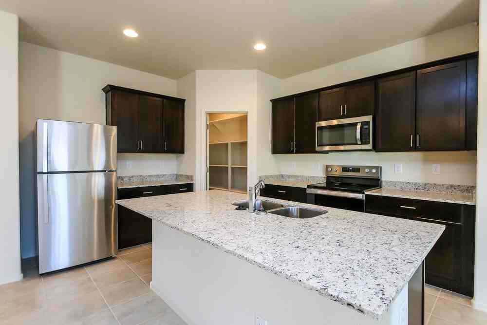 18374 N Acacia Ave - Photo 7 of 16